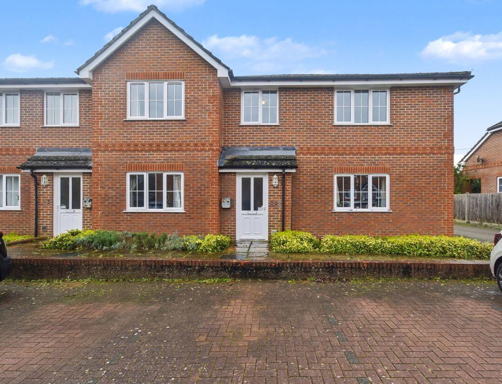 2 bed 1st Floor Flat for rent in Basingstoke. From Loddon Properties - Chineham