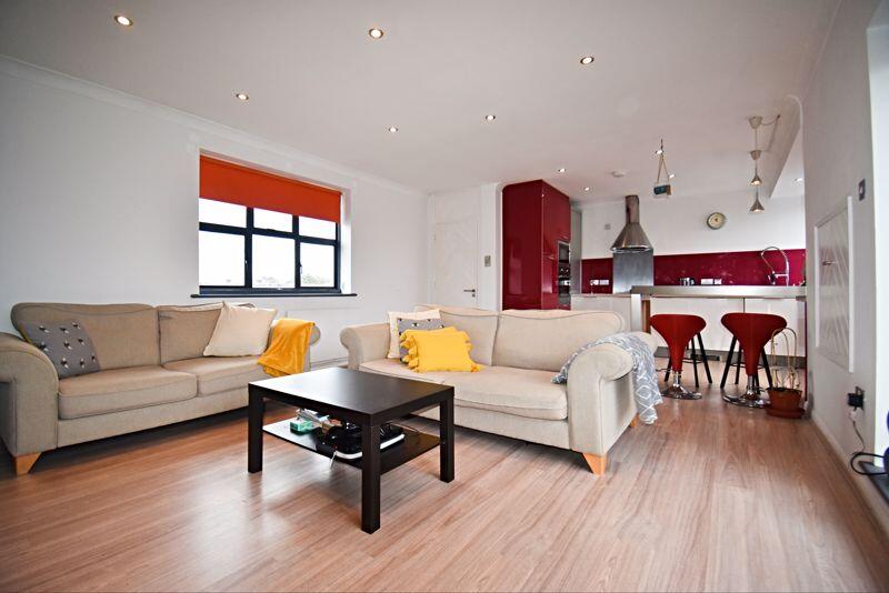 2 bed 1st Floor Flat for rent in Portsmouth. From Loddon Properties - Chineham 2 bed 1st Floor Flat for rent in Portsmouth. From Loddon Properties - Chineham