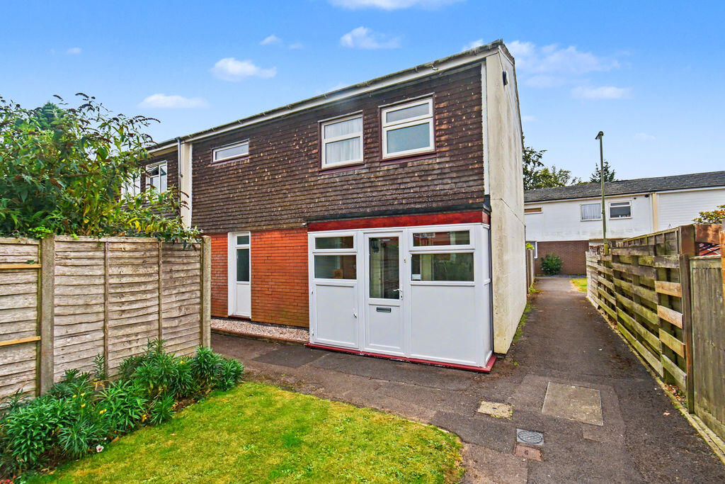 3 bed Semi Detached for rent in Basingstoke. From Loddon Properties - Chineham