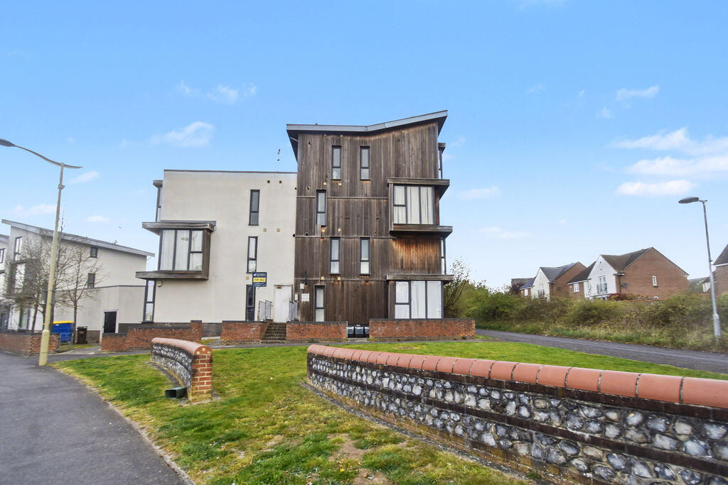2 bed 1st Floor Flat for rent in Sherborne St John. From Loddon Properties - Chineham 2 bed 1st Floor Flat for rent in Sherborne St John. From Loddon Properties - Chineham
