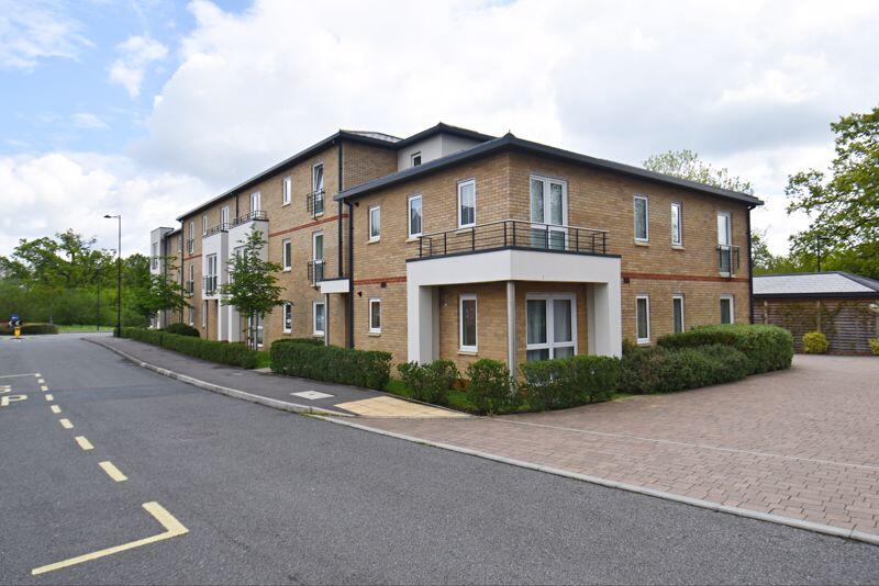 2 bed 1st Floor Flat for rent in Church End. From Loddon Properties - Chineham 2 bed 1st Floor Flat for rent in Church End. From Loddon Properties - Chineham
