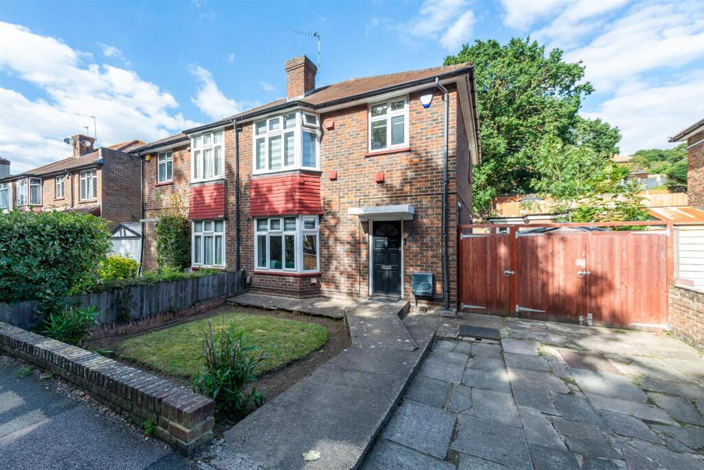 3 bed Semi Detached for rent in Bexley. From Westmount Estates - Eltham