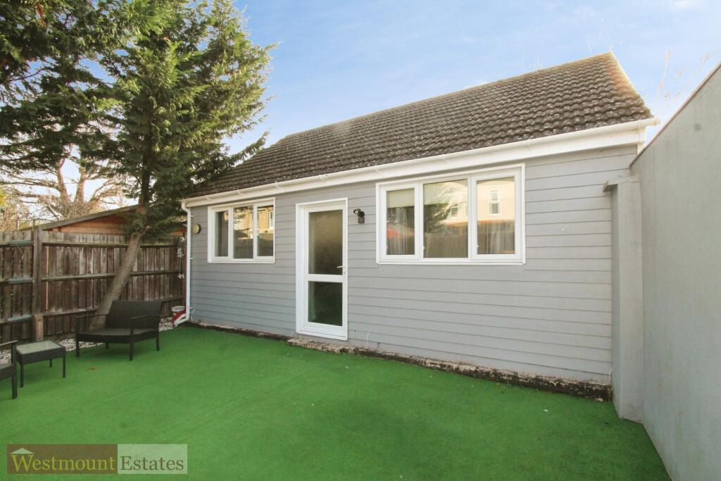 2 bed Detached bungalow for rent in Eltham. From Westmount Estates - Eltham