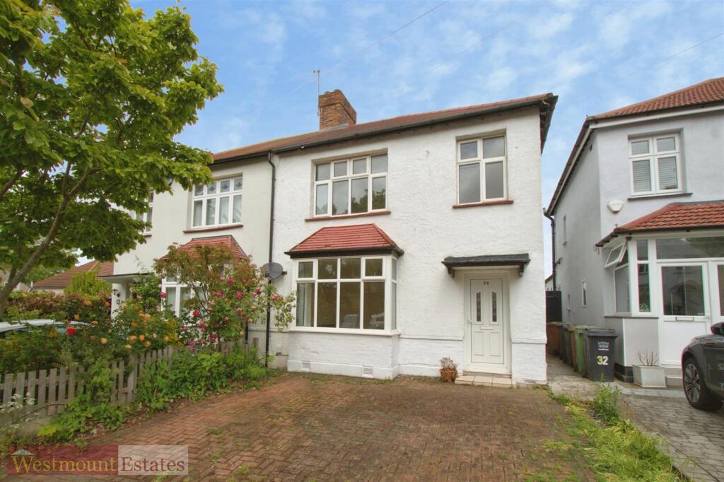 3 bed Semi Detached for rent in Catford. From Westmount Estates - Eltham 3 bed Semi Detached for rent in Catford. From Westmount Estates - Eltham