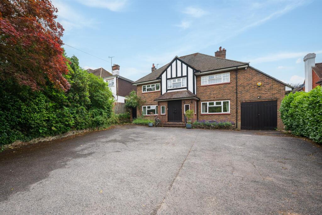 5 bed Detached for rent in Sevenoaks. From Westmount Estates - Eltham 5 bed Detached for rent in Sevenoaks. From Westmount Estates - Eltham