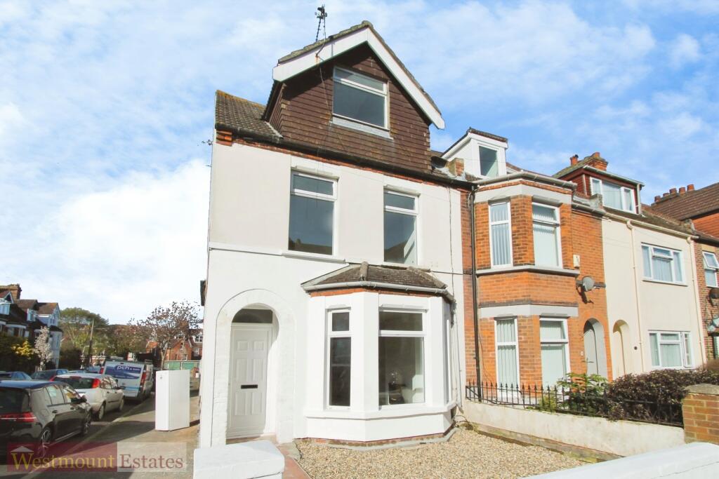 4 bed Town House for rent in Folkestone. From Westmount Estates - Eltham 4 bed Town House for rent in Folkestone. From Westmount Estates - Eltham