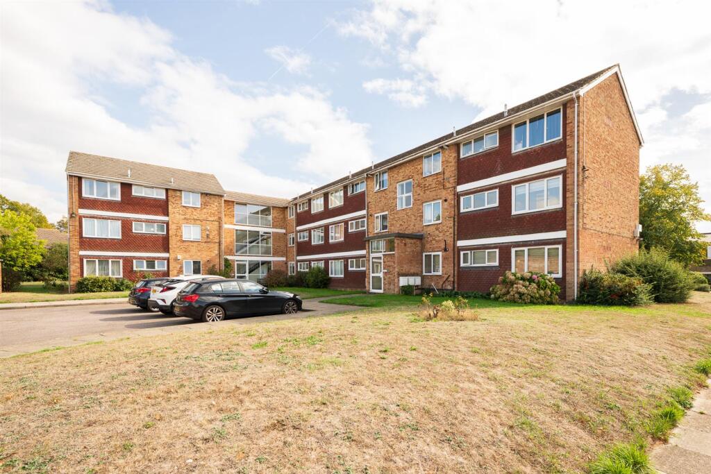 2 bed 1st Floor Flat for rent in Eltham. From Westmount Estates - Eltham