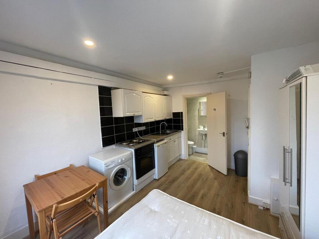 1 bed 1st Floor Flat for rent in London. From Wilson Hawkins - Harrow on the Hill