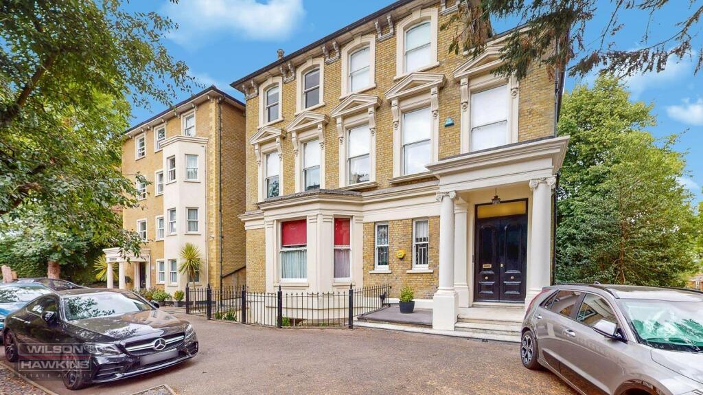 3 bed 1st Floor Flat for rent in Harrow. From Wilson Hawkins - Harrow on the Hill