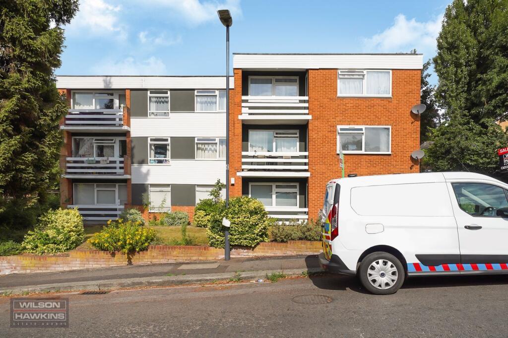 2 bed 1st Floor Flat for rent in Harrow. From Wilson Hawkins - Harrow on the Hill