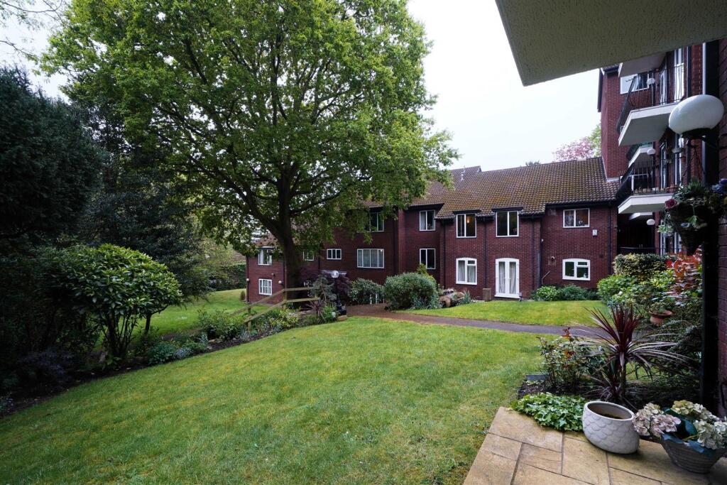 2 bed Detached for rent in Harrow. From Wilson Hawkins - Harrow on the Hill