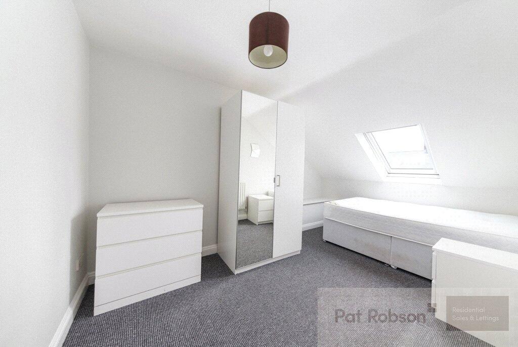 1 bed Mid Terraced House for rent in Newcastle upon Tyne. From Pat Robson - Jesmond - Student Lettings 1 bed Mid Terraced House for rent in Newcastle upon Tyne. From Pat Robson - Jesmond - Student Lettings