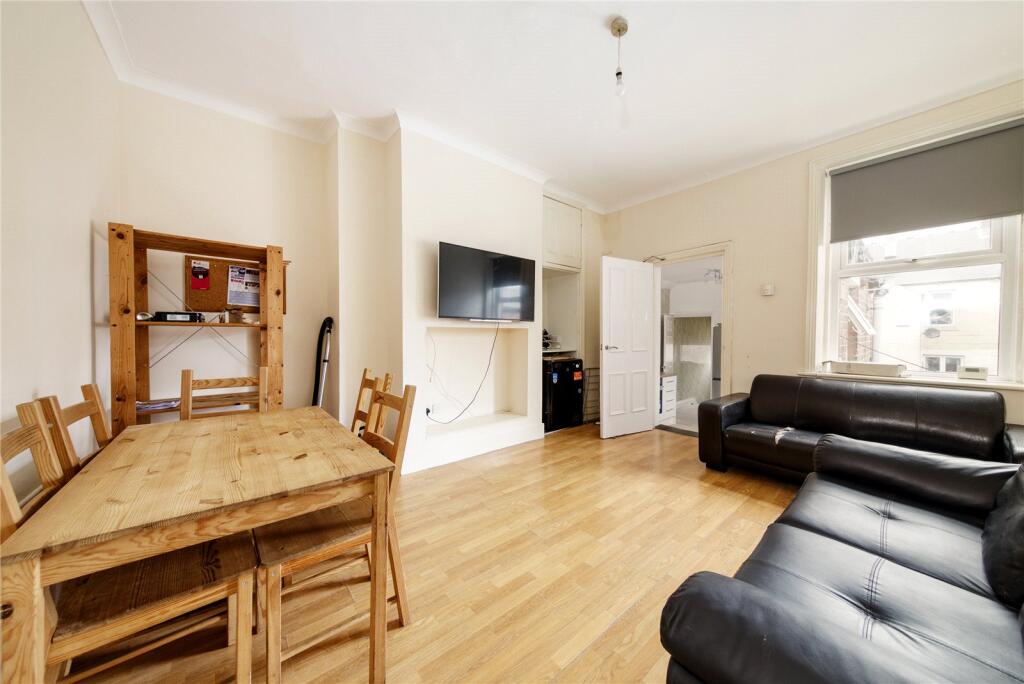 5 bed Annexe for rent in Newcastle upon Tyne. From Pat Robson - Jesmond - Student Lettings