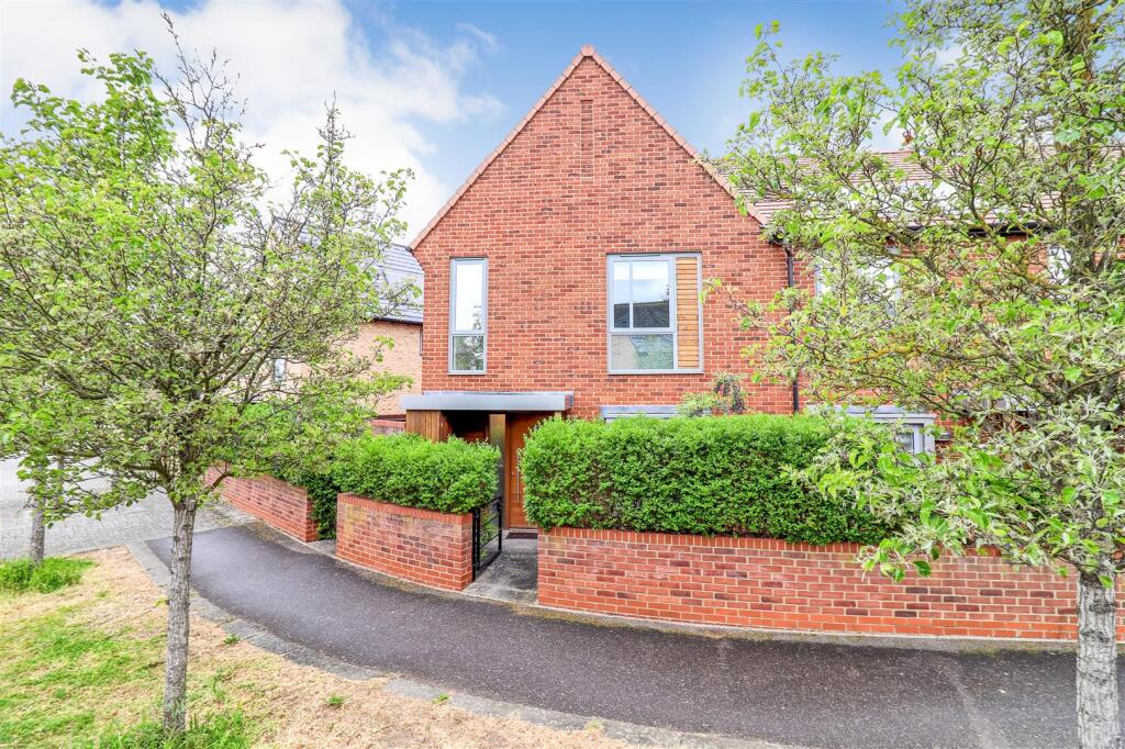 2 bed End of Terrace for rent in Grantchester. From Radcliffe & Rust Estate Agents - Cambridge 2 bed End of Terrace for rent in Grantchester. From Radcliffe & Rust Estate Agents - Cambridge