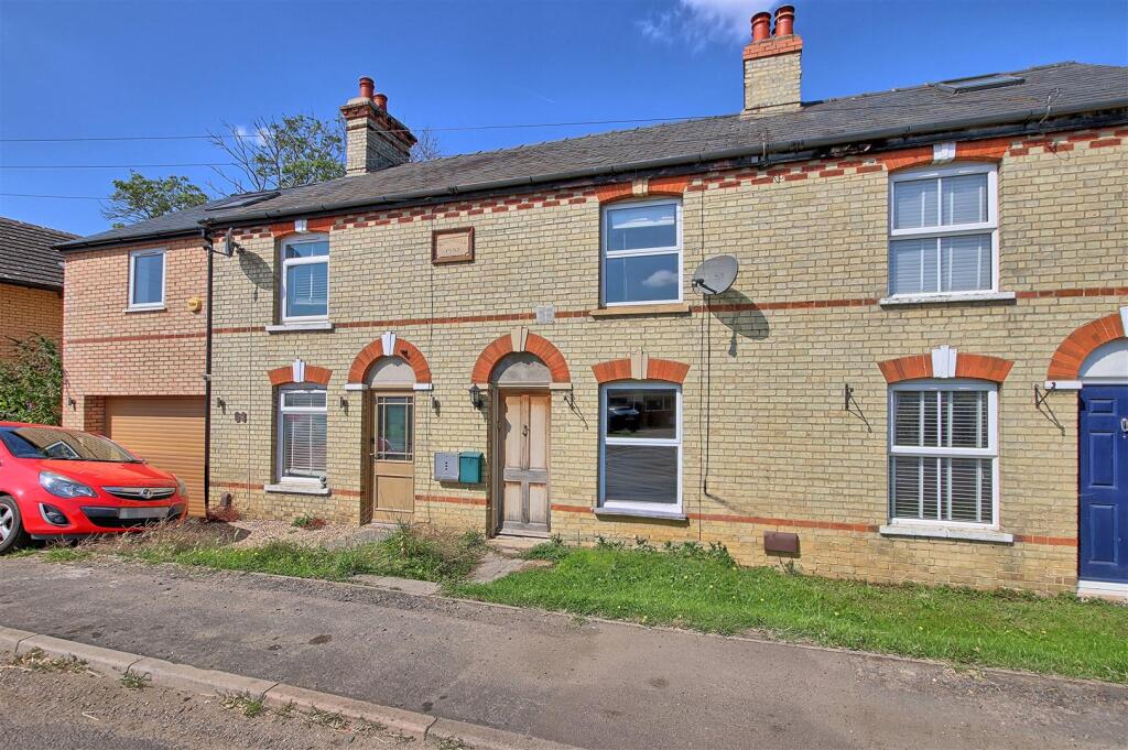2 bed Mid Terraced House for rent in Cottenham. From Radcliffe & Rust Estate Agents - Cambridge