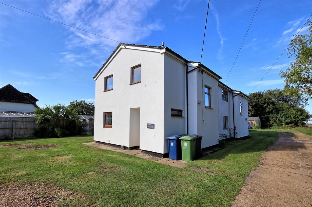 3 bed Semi Detached for rent in Cambridge. From Radcliffe & Rust Estate Agents - Cambridge