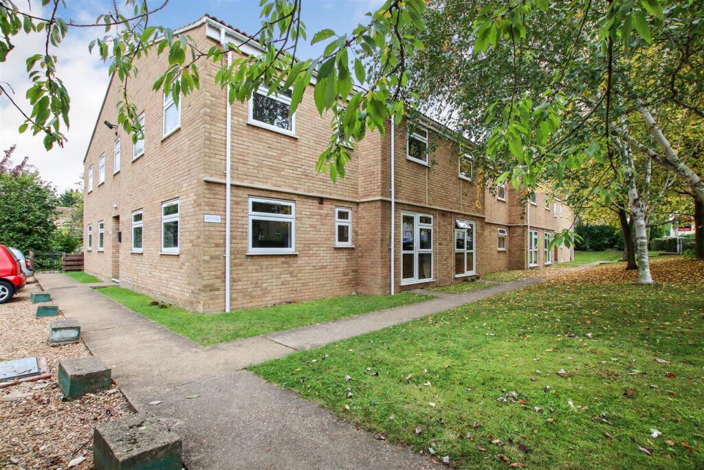 1 bed 1st Floor Flat for rent in Cambridge. From Radcliffe & Rust Estate Agents - Cambridge