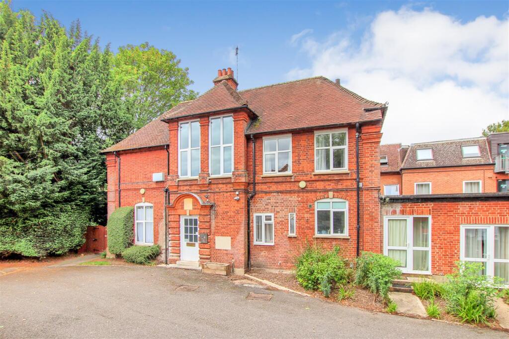 1 bed 1st Floor Flat for rent in Cambridge. From Radcliffe & Rust Estate Agents - Cambridge