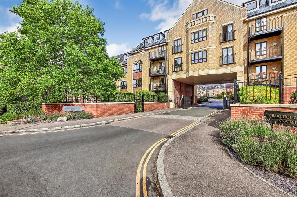 2 bed 1st Floor Flat for rent in Fen Ditton. From Radcliffe & Rust Estate Agents - Cambridge