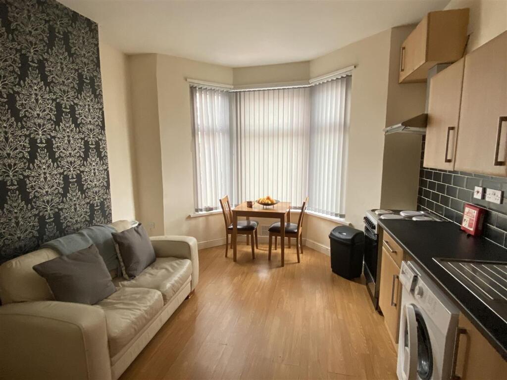 1 bed 1st Floor Flat for rent in Cardiff. From Keylet - Cathays