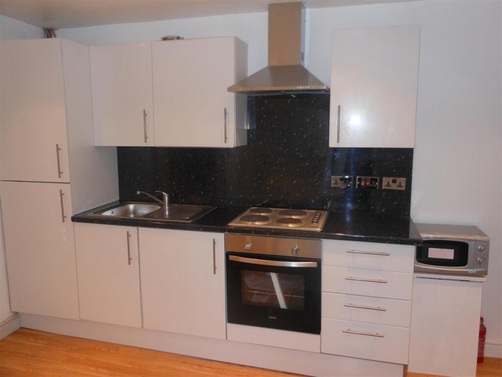 2 bed 1st Floor Flat for rent in Cardiff. From Keylet - Cathays