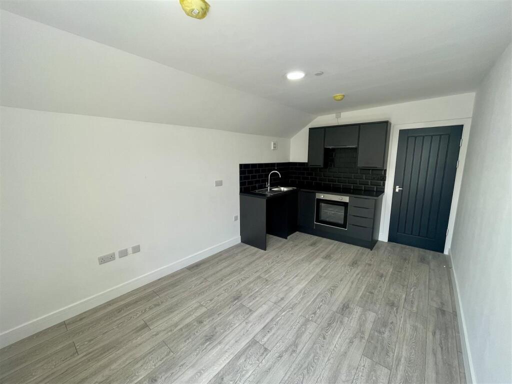 1 bed 1st Floor Flat for rent in Cardiff. From Keylet - Cathays