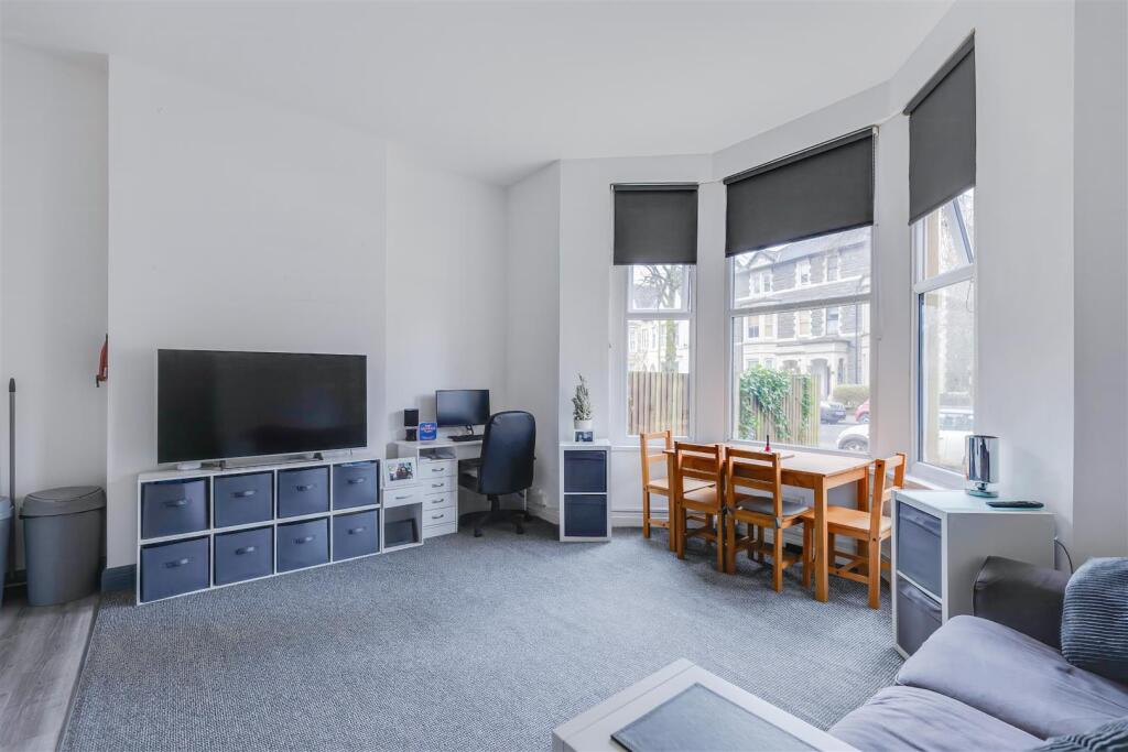 2 bed 1st Floor Flat for rent in Cardiff. From Keylet - Cathays