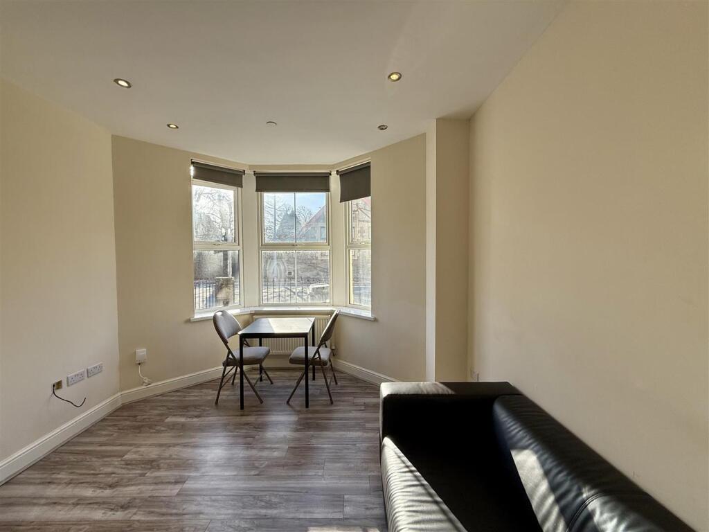 1 bed 1st Floor Flat for rent in Cardiff. From Keylet - Cathays