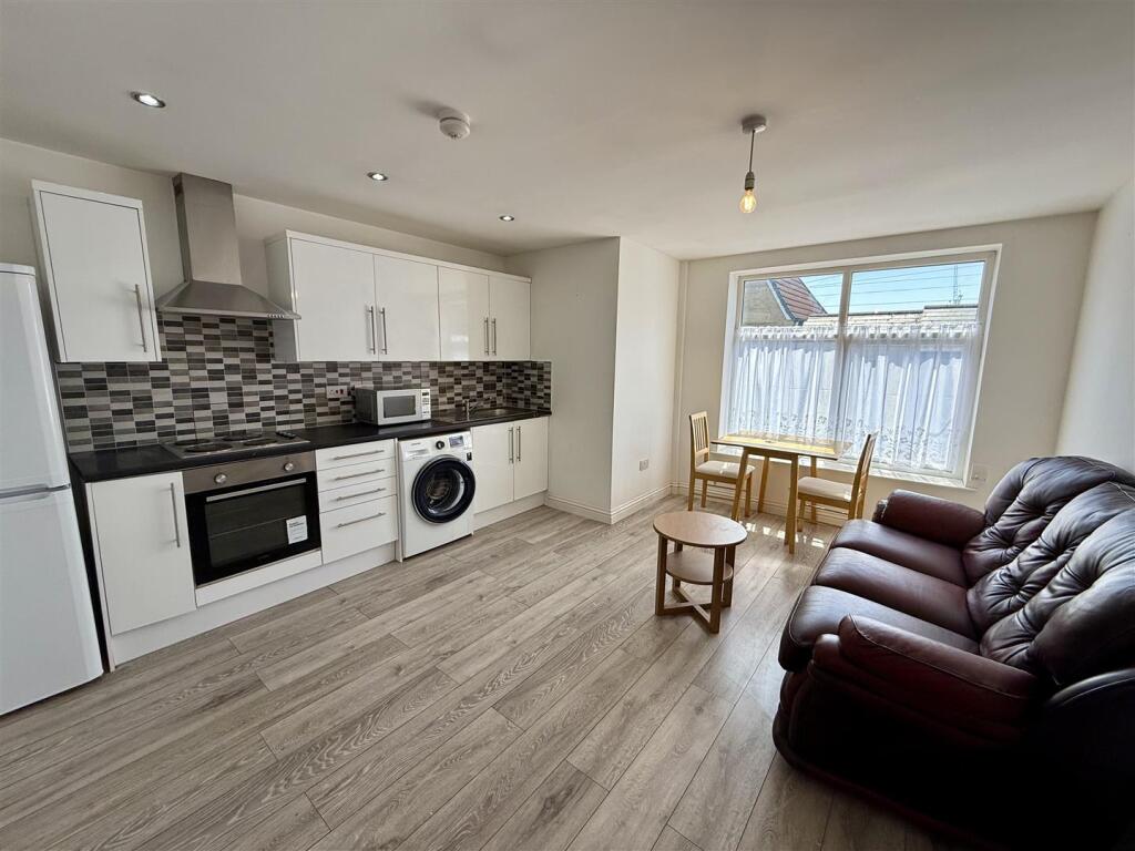 1 bed 1st Floor Flat for rent in Cardiff. From Keylet - Cathays 1 bed 1st Floor Flat for rent in Cardiff. From Keylet - Cathays