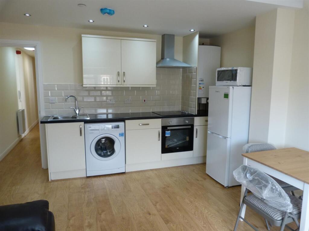 2 bed Detached for rent in Cardiff. From Keylet - Cathays