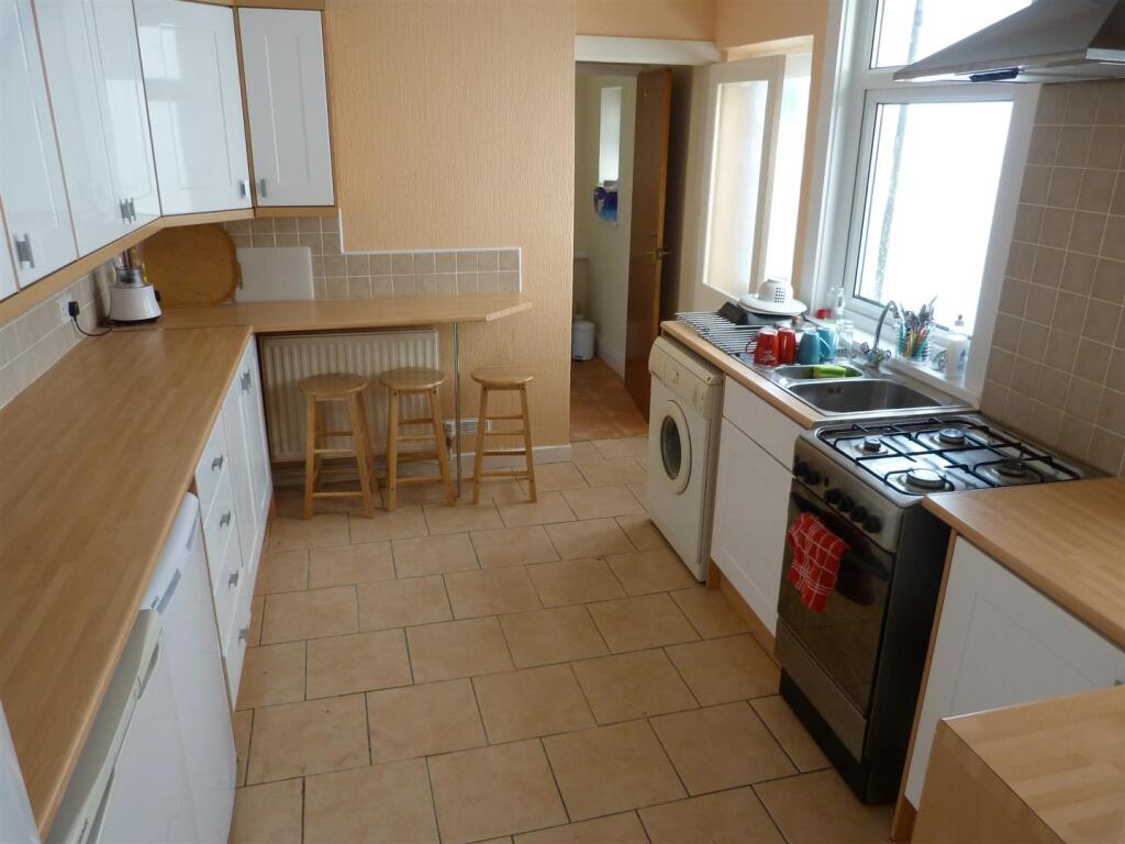 5 bed Detached for rent in Cardiff. From Keylet - Cathays 5 bed Detached for rent in Cardiff. From Keylet - Cathays