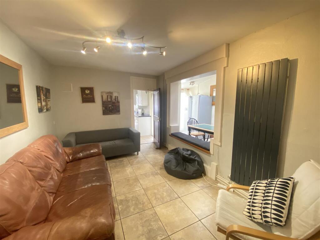 6 bed Detached for rent in Cardiff. From Keylet - Cathays