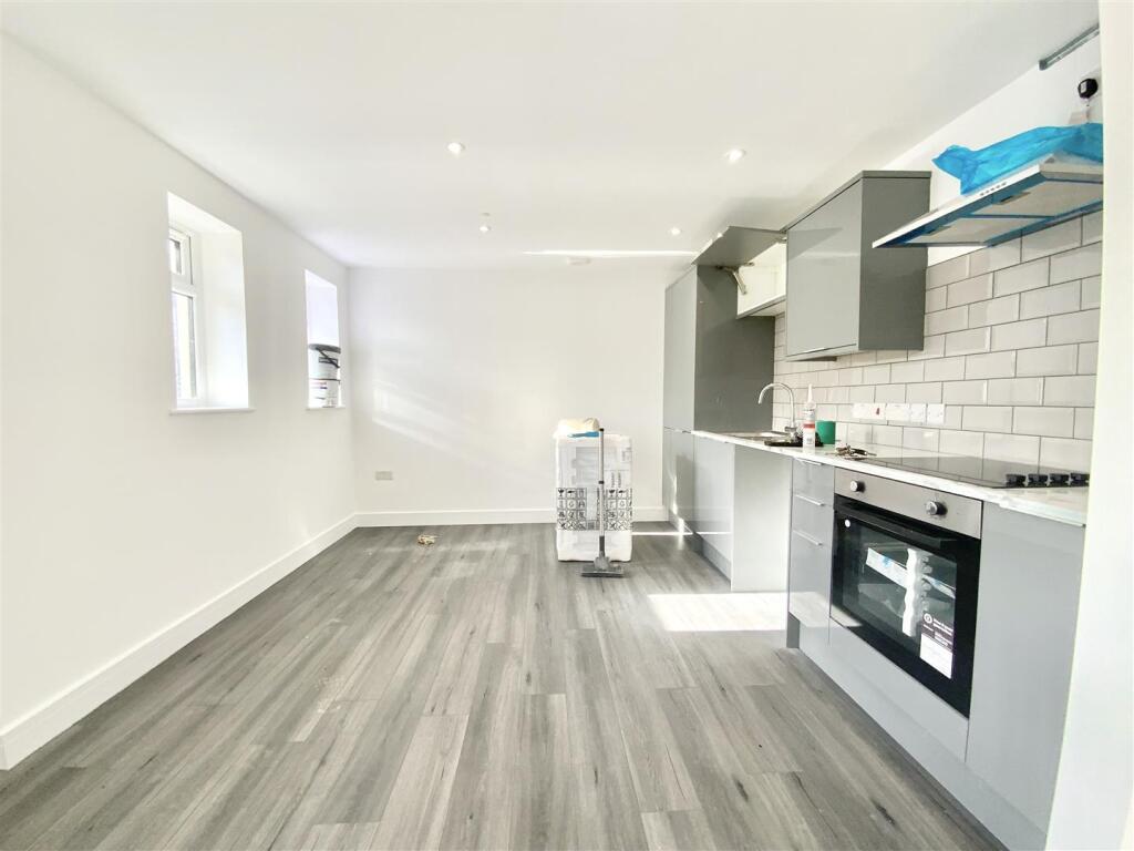2 bed Detached for rent in Cardiff. From Keylet - Cathays 2 bed Detached for rent in Cardiff. From Keylet - Cathays