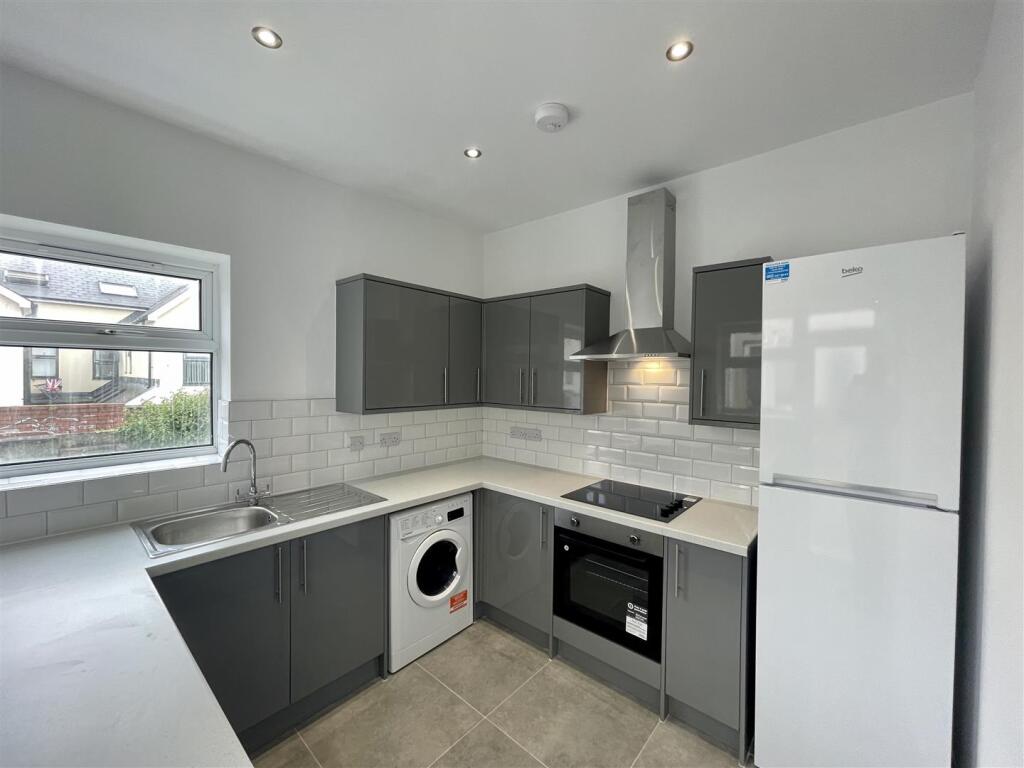 5 bed 1st Floor Flat for rent in Cardiff. From Keylet - Cathays