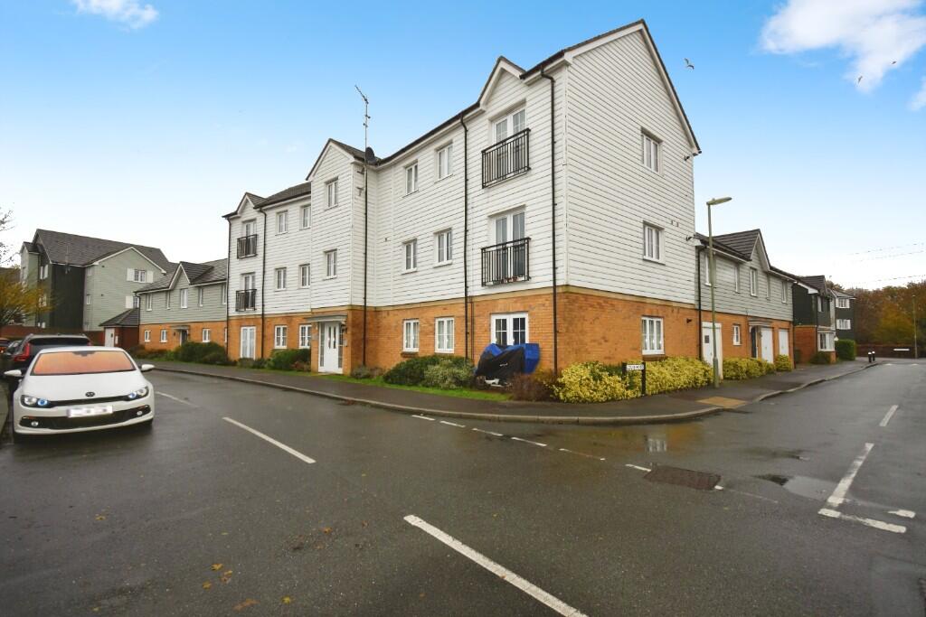 2 bed Apartment for rent in Titchfield Common. From Brook Independent Residential Lettings - Park Gate