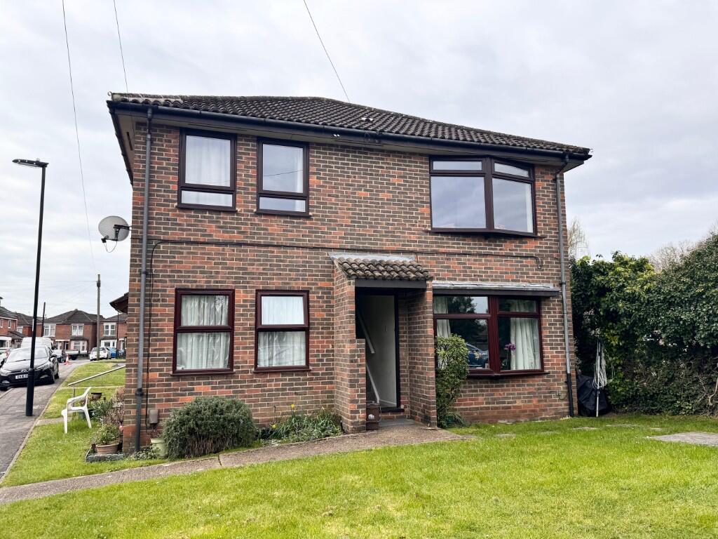 2 bed Annexe for rent in Southampton. From Brook Independent Residential Lettings - Park Gate