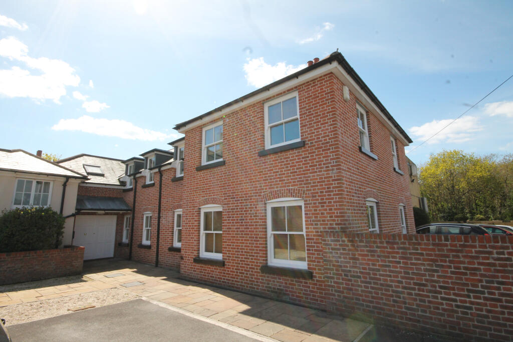 3 bed Apartment for rent in Titchfield Common. From Brook Independent Residential Lettings - Park Gate 3 bed Apartment for rent in Titchfield Common. From Brook Independent Residential Lettings - Park Gate