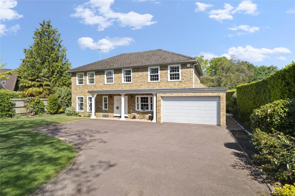 5 bed Detached for rent in Stoke D'Abernon. From APW Lettings - Cobham
