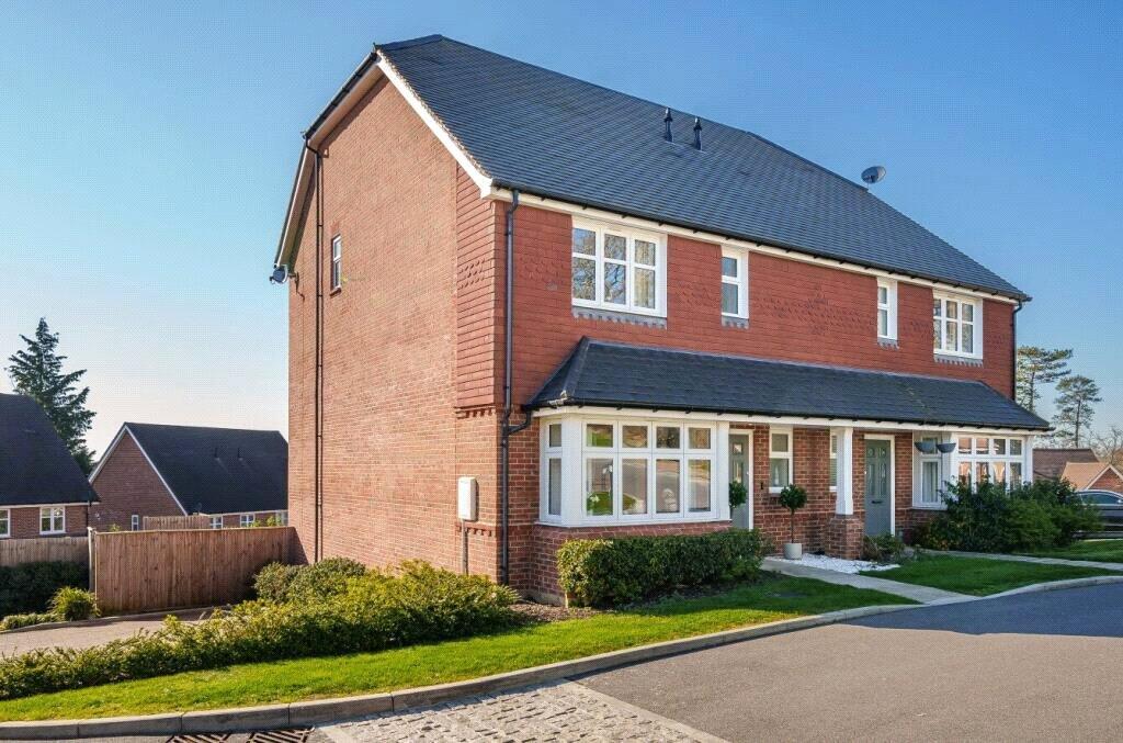 4 bed Semi Detached for rent in Leatherhead. From APW Lettings - Cobham