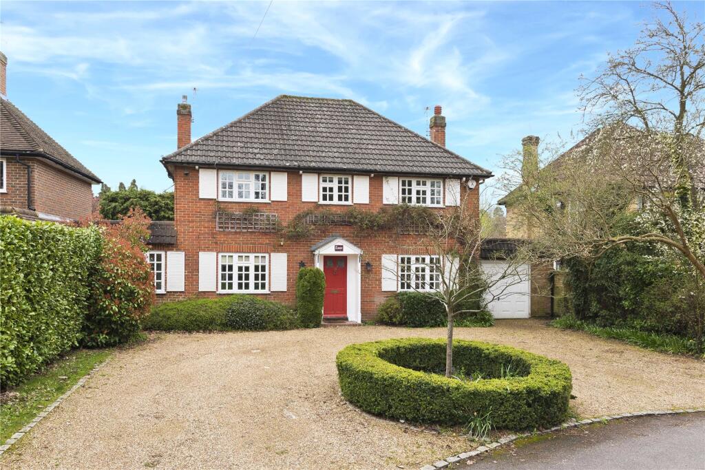 4 bed Detached for rent in Stoke D'Abernon. From APW Lettings - Cobham