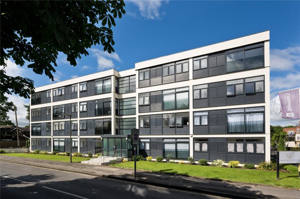1 bed 1st Floor Flat for rent in West Byfleet. From APW Lettings - Weybridge