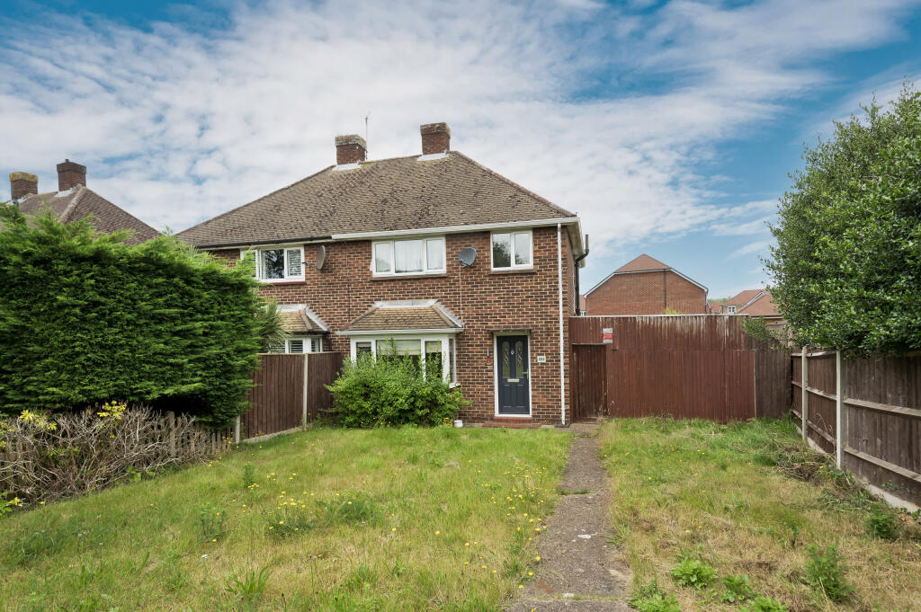 3 bed Semi Detached for rent in Walton-on-Thames. From APW Lettings - Weybridge 3 bed Semi Detached for rent in Walton-on-Thames. From APW Lettings - Weybridge