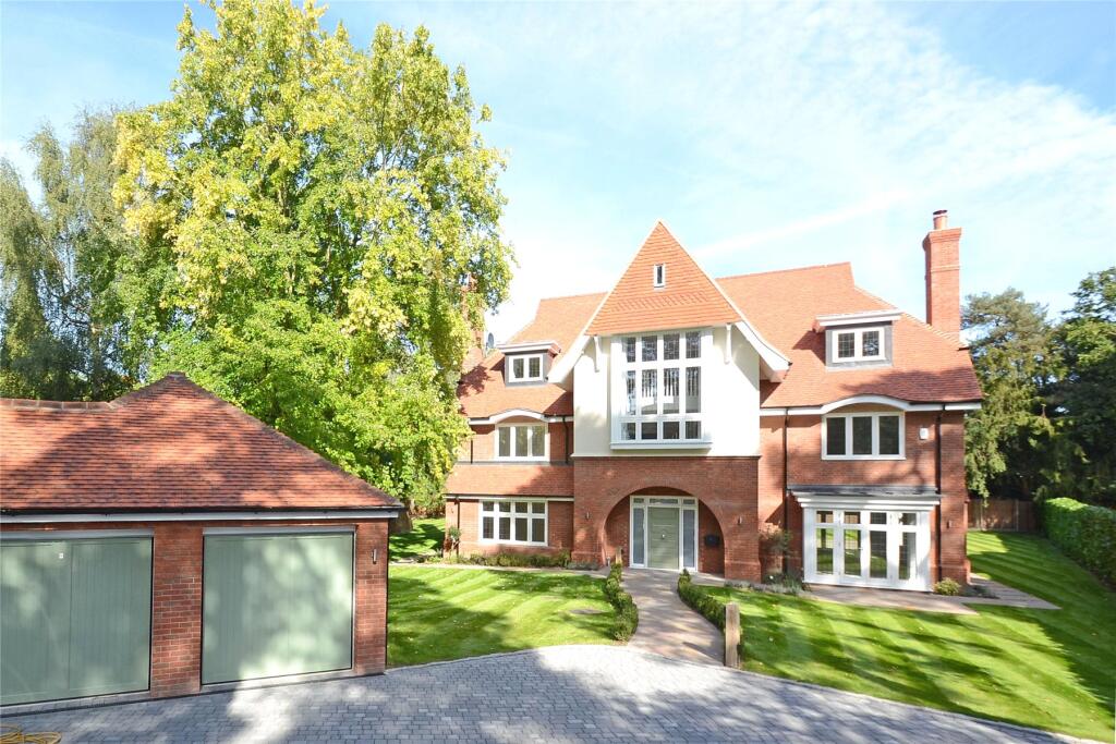 6 bed Detached for rent in Pyrford. From APW Lettings - Weybridge