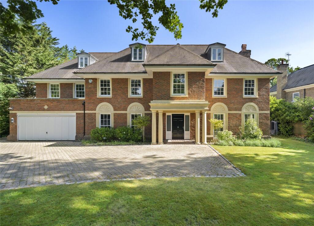 6 bed Detached for rent in Weybridge. From APW Lettings - Weybridge