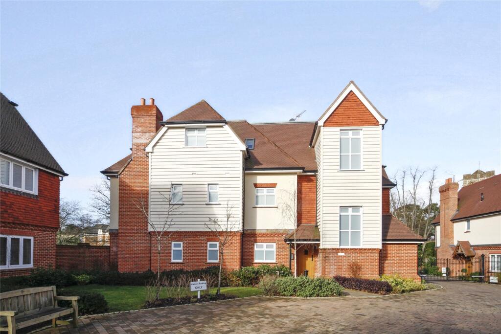 2 bed 1st Floor Flat for rent in Weybridge. From APW Lettings - Weybridge 2 bed 1st Floor Flat for rent in Weybridge. From APW Lettings - Weybridge