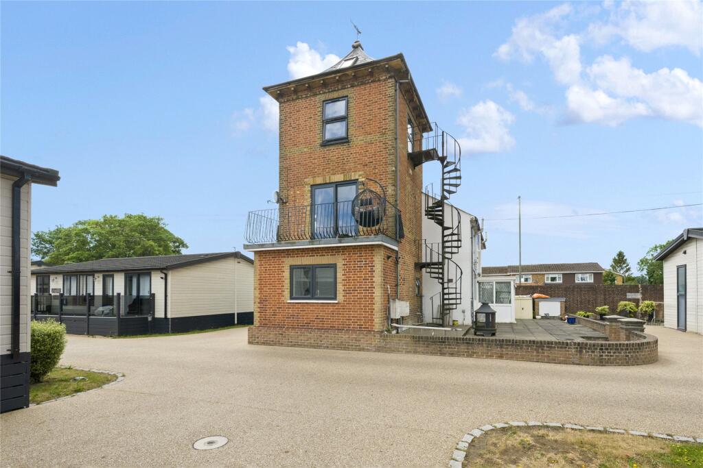 1 bed Semi Detached for rent in Laleham. From APW Lettings - Weybridge 1 bed Semi Detached for rent in Laleham. From APW Lettings - Weybridge