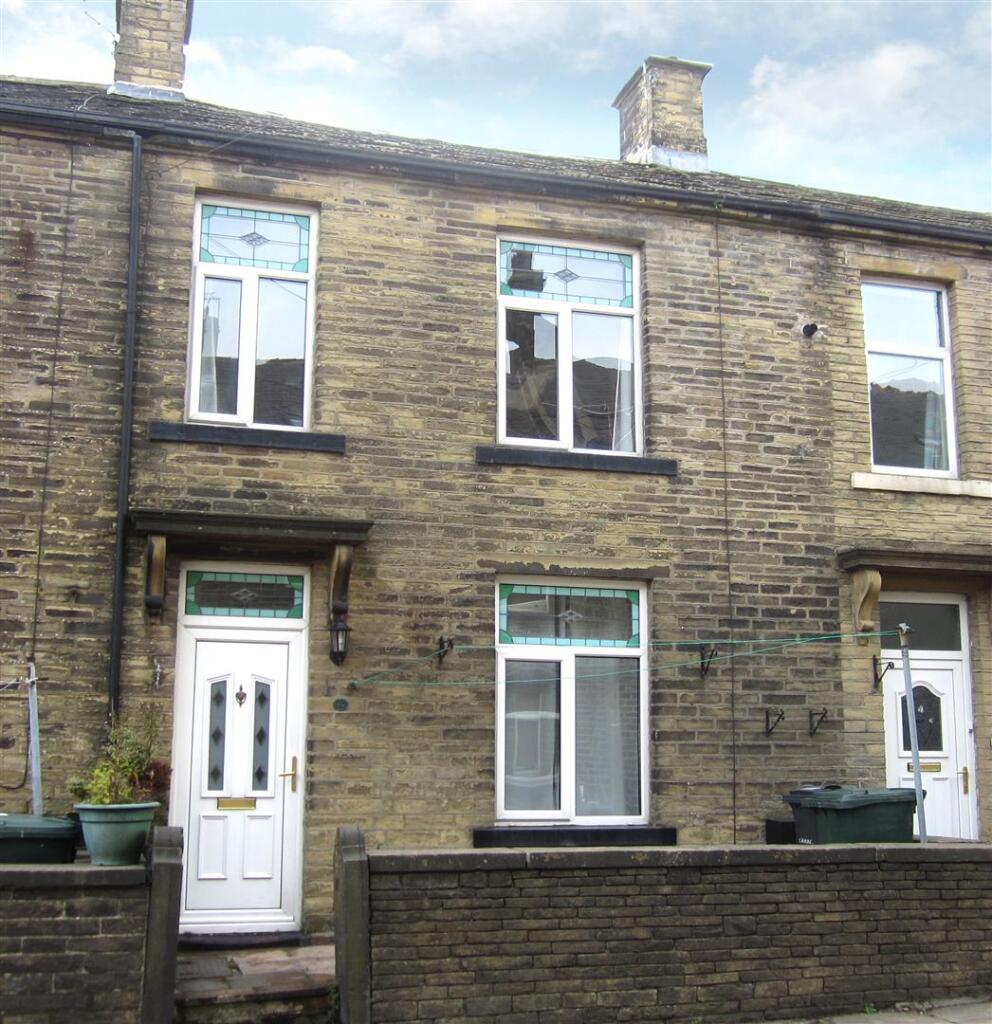 2 bed Mid Terraced House for rent in Queensbury. From Bronte Estate Agents - Queensbury