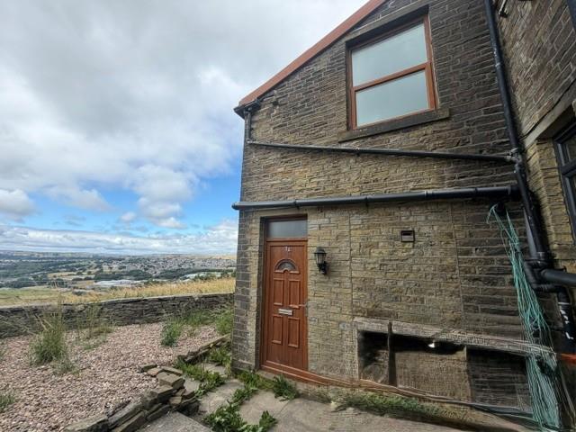 1 bed Cottage for rent in Queensbury. From Bronte Estate Agents - Queensbury 1 bed Cottage for rent in Queensbury. From Bronte Estate Agents - Queensbury