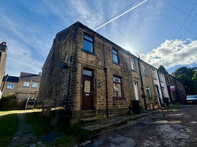 2 bed Mid Terraced House for rent in Bradford. From Bronte Estate Agents - Queensbury 2 bed Mid Terraced House for rent in Bradford. From Bronte Estate Agents - Queensbury