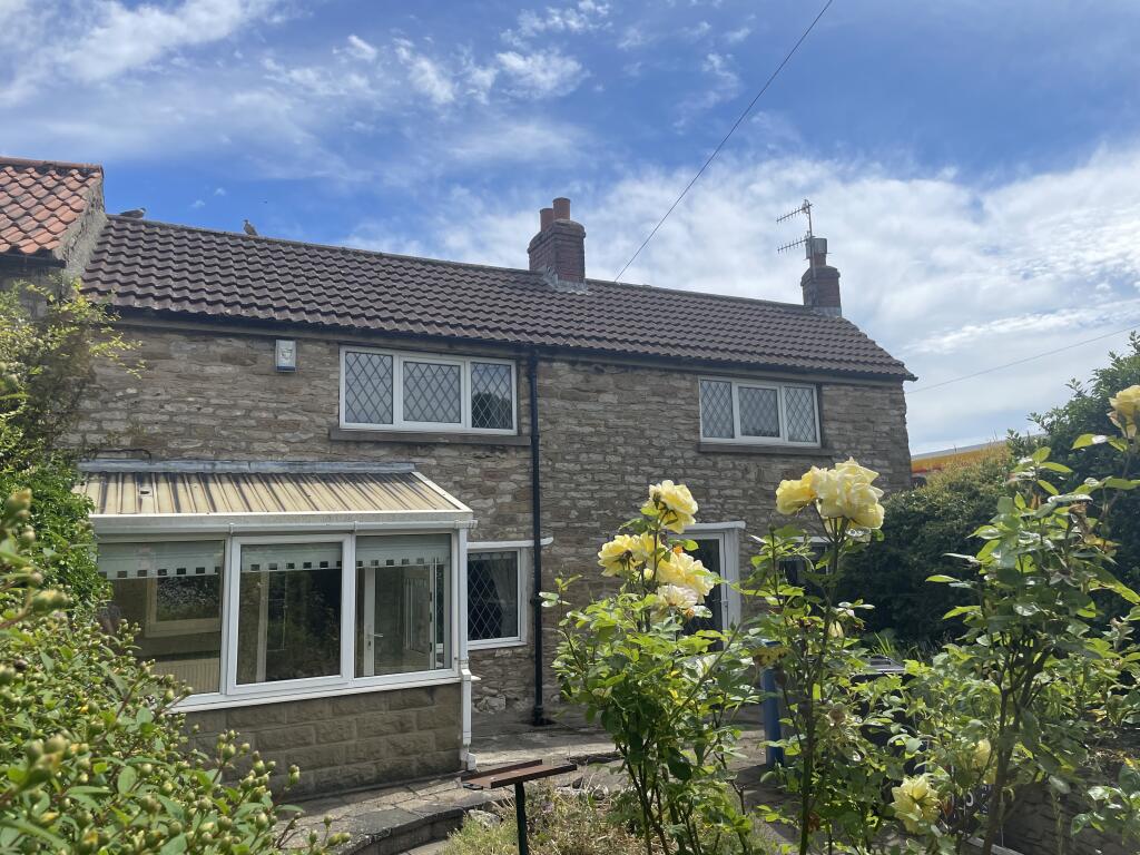 2 bed Cottage for rent in East Ayton. From Bulmers Letting - Malton 2 bed Cottage for rent in East Ayton. From Bulmers Letting - Malton